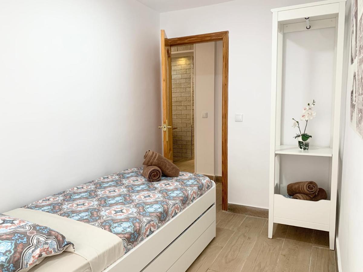 Luxury Apartment By The Sea อาลิกันเต ภายนอก รูปภาพ