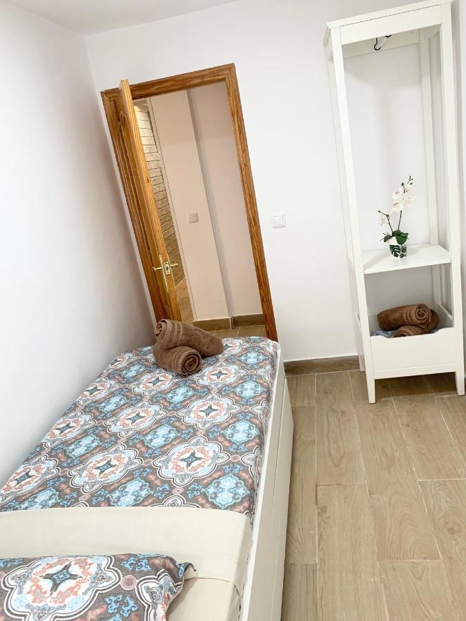 Luxury Apartment By The Sea อาลิกันเต ภายนอก รูปภาพ
